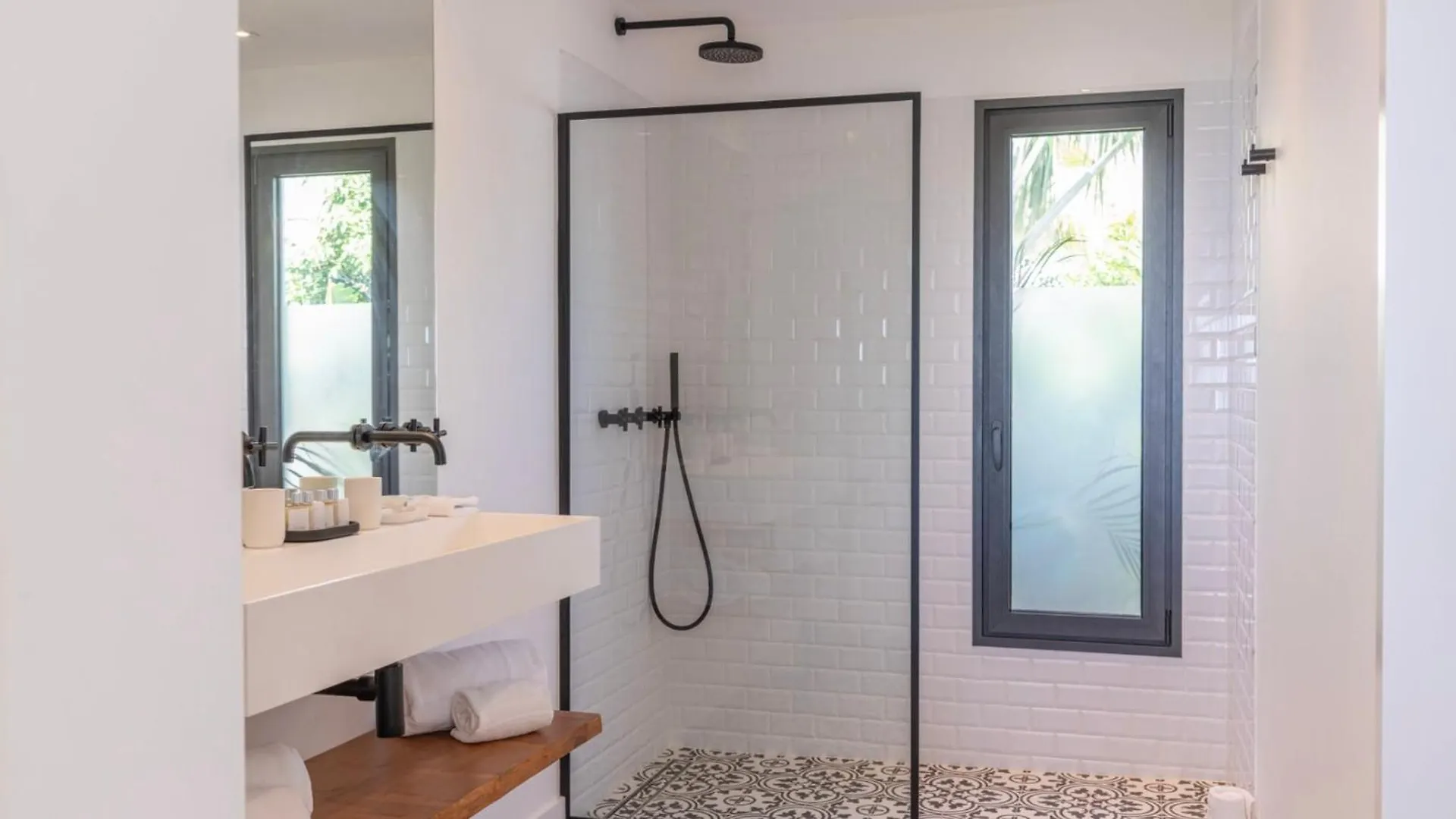 Oceanview Villa with Heated Pool Toiny