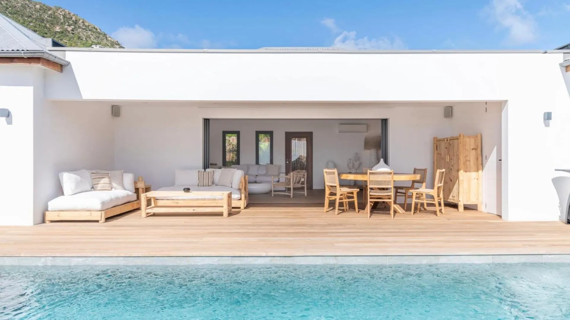 Oceanview Villa with Heated Pool Toiny