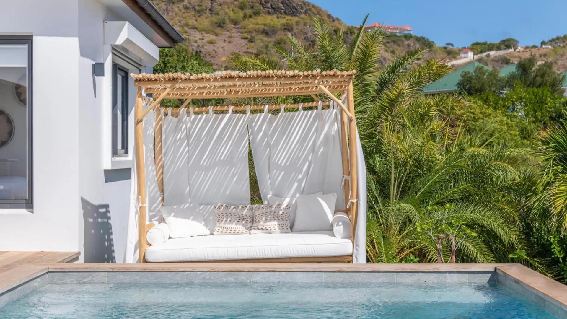 Oceanview Villa with Heated Pool Toiny